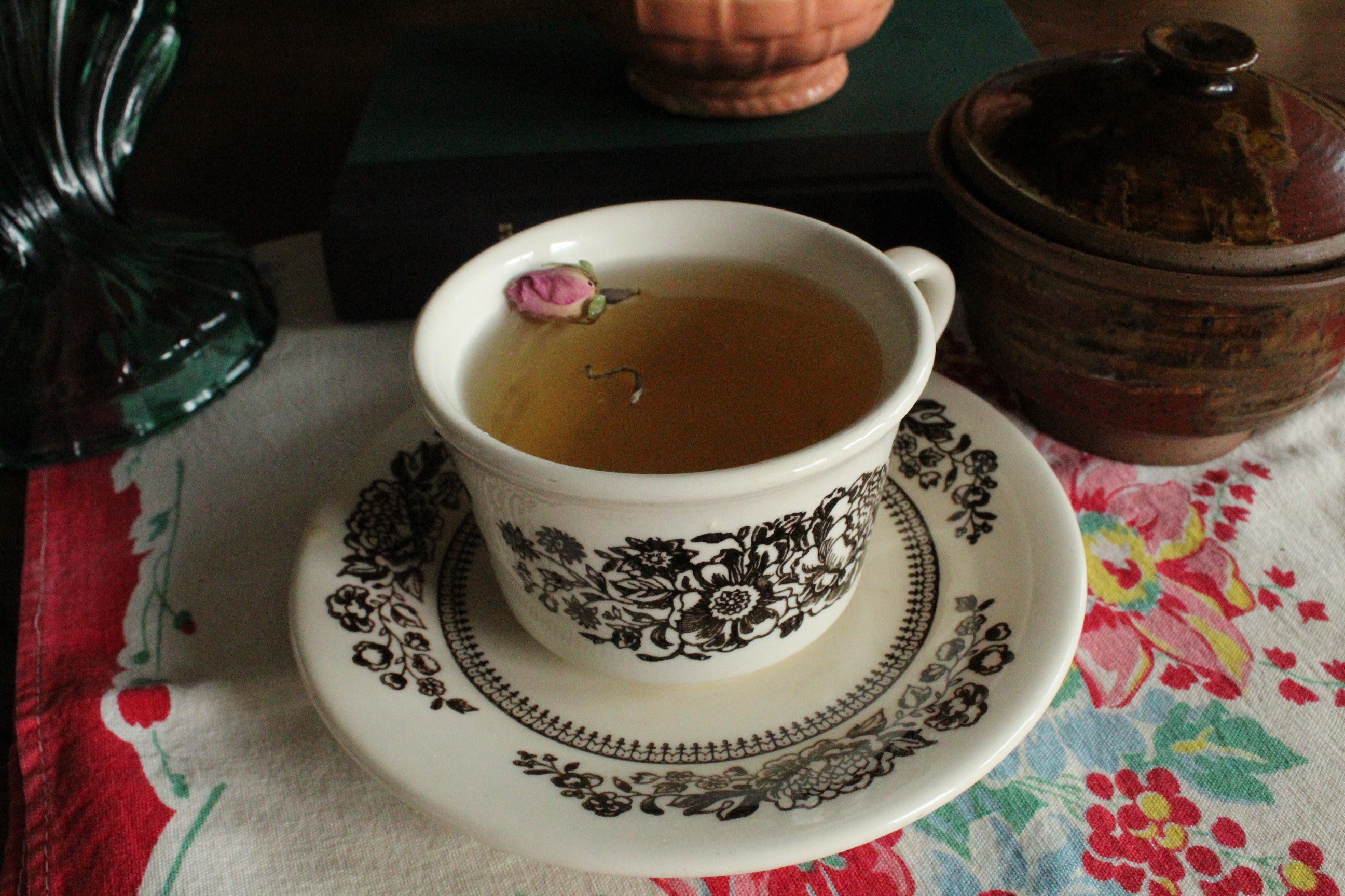 Elyssian Ascent | White Camellia Tea with Damascus Rose Bud